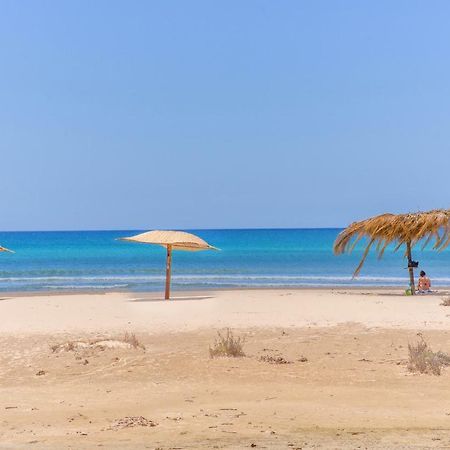 Villa Al Mare Porto Palo Esterno foto