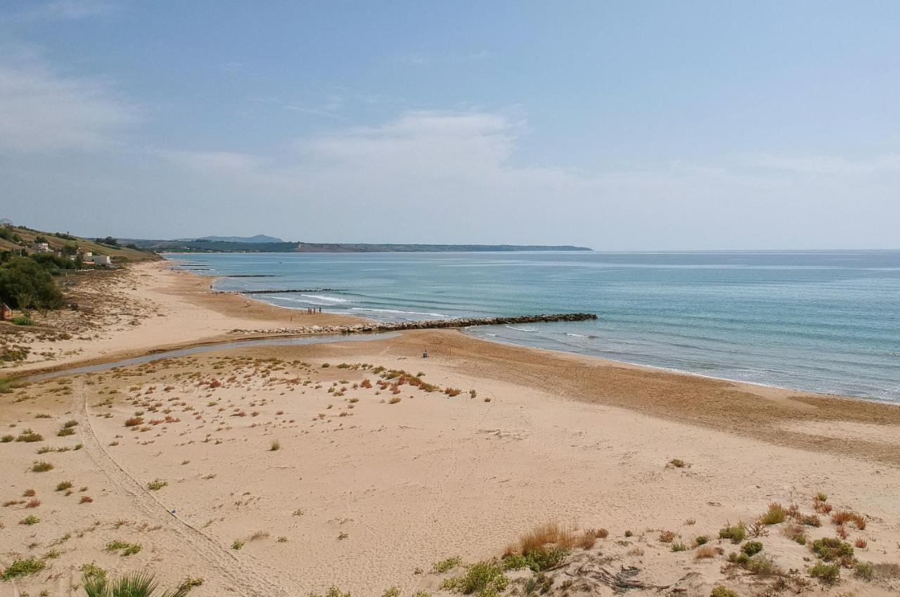 Villa Al Mare Porto Palo Esterno foto